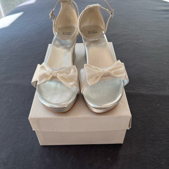 Stuart weitzman silver white satin heels prom size 6 girls size - Picture 1 of 6